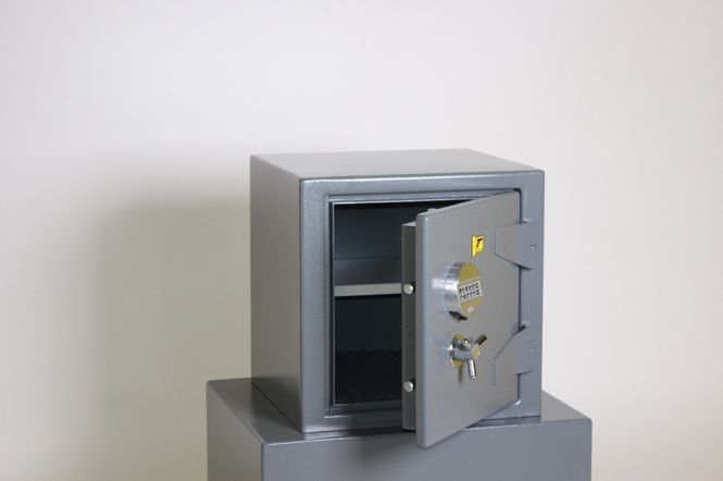 Hovedbilde Flott FG-godkjent liten safe for hjemmet.